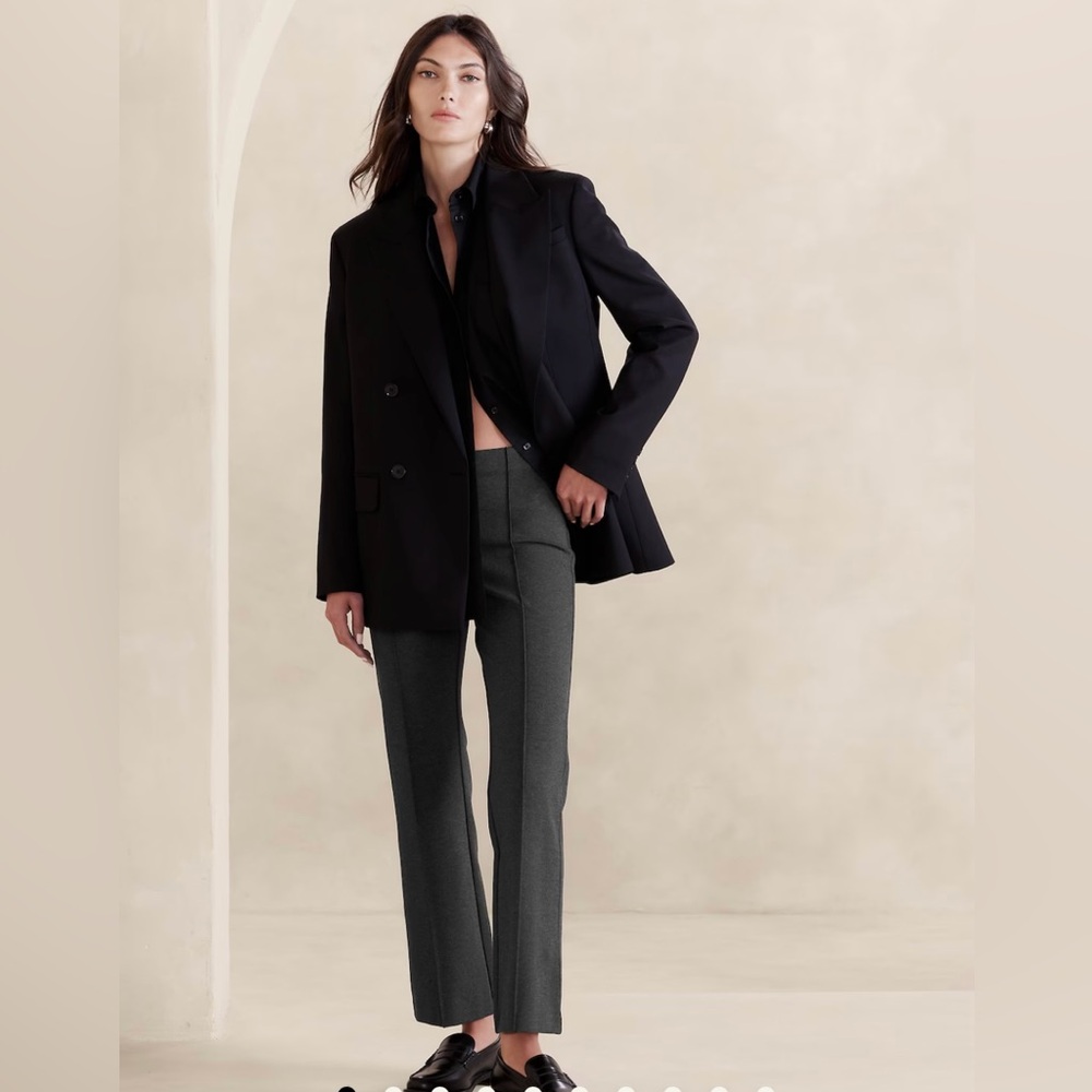 Banana Republic Everywhere Crop Flare Ponte Pant